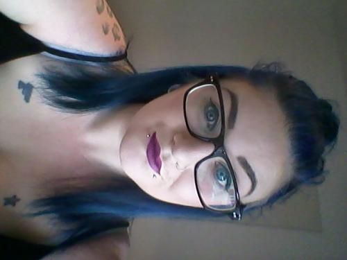 <img500*375:stuff/blue_hair._don%27t_care.jpg>